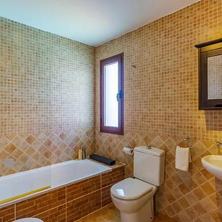 Maca By كوراليهو